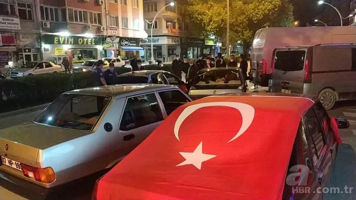 Yasak dinlemeyip asker konvoyu yaptılar! Cezadan kurtulamadılar