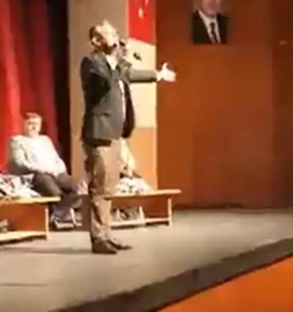 1695046064229.jpg CHP'li Özgür Özel'den tornistan! 4 ay önce 'kefiliz' dediği listelere demediğini bırakmadı - 5