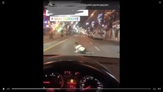 Van'da madde ve alkol bağımlısı kadın çığlık çığlığa kendini yerlere attı - 3