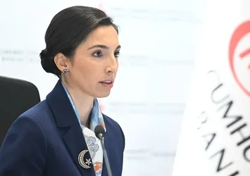 TCMB Başkanı Hafize Gaye Erkan'dan "TL'ye geçiş" ve "dezenflasyon" açıklaması