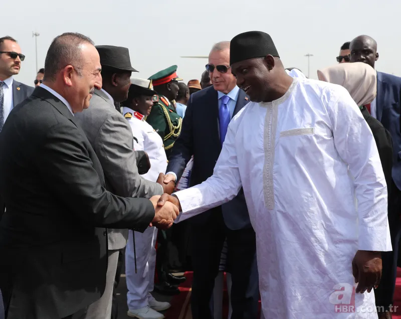 Başkan Erdoğan Gambiya’da resmi törenle karşılandı 10