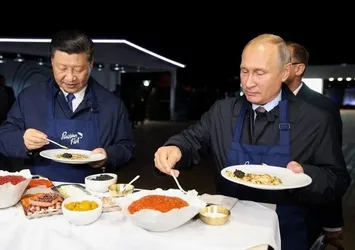 Putin'in yemeklerine özel önlem! Zehir testi yaptırıyor