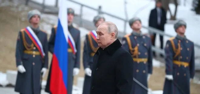 Rusya Devlet Başkanı Putin’den haç göndermesi: Tehdit ediliyoruz