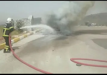 Son dakika: Mazot yüklü tanker alev alev yandı! Kırıkkale'de korku dolu anlar