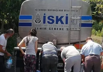 1994 CHP İstanbul'una dönüş! 60 saat susuz kalan Şileliler İSKİ tankeri önünde sıraya girdi