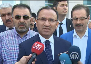 Bekir Bozdağ: Erdoğan'ın çağrısı Türk vatandaşlara yöneliktir