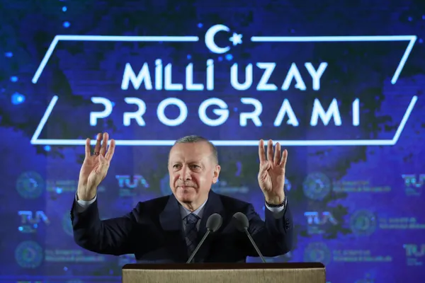 Türkiye'nin uzay yolculuğunda önemli adım! Bakan Varank kritik anlaşmayı duyurdu - 4