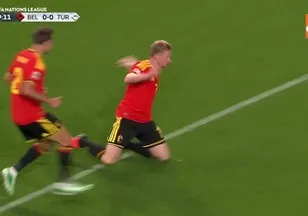 Belçika kaptanıyla güldü: De Bruyne imzası