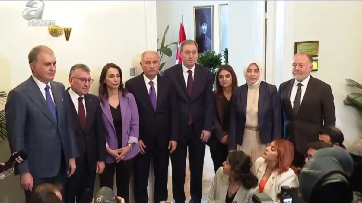 DEM Parti heyeti İmralı Adası'na gitti