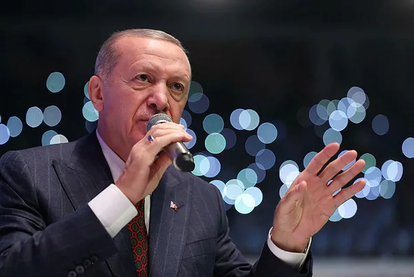 Başkan Erdoğan’dan AK Parti 4. Olağanüstü Büyük Kongresi’nde emekli memurlara müjde! Tarih verdi...