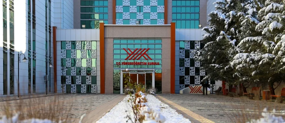 resmi-gazetede-yayimlandi-bilgi-universitesinin-faaliyet-izni-kaldirildi-1779437737934.jpeg Resmi Gazete'de yayımlandı! Bilgi Üniversitesi'nin faaliyet izni kaldırıldı | YÖK'ten açıklama geldi - 1
