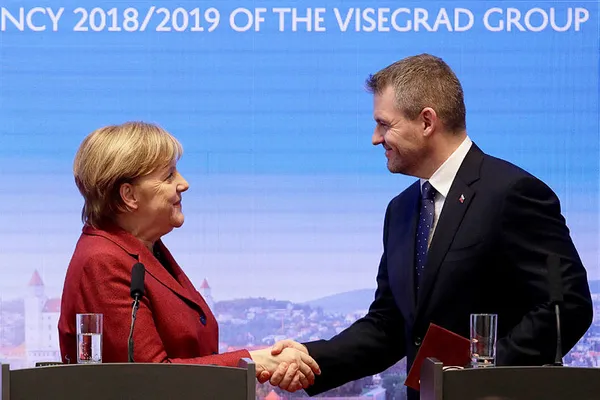 Merkel’den açıklama: Rusya’ya gaz için muhtaç olmayacağız