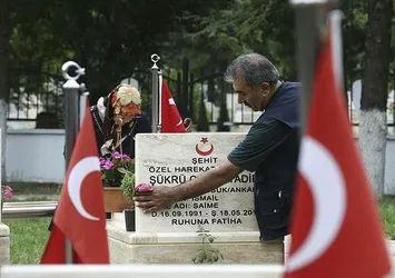 Şehit ailelerinden 7'li koalisyon ve Kemal Kılıçdaroğlu'na tepkiler sürüyor: Evlatlarımızı şehit edenlerle yol yürümekten utanmıyor musunuz?