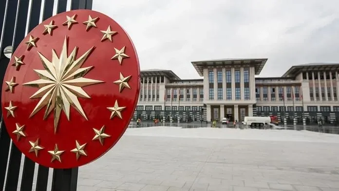 resmi-gazetede-yayimlandi-cumhurbaskanligi-genel-sekreterligi-olusturuldu-1735339007999.jpeg Resmi Gazete'de yayımlandı! Cumhurbaşkanlığı Genel Sekreterliği oluşturuldu - 1