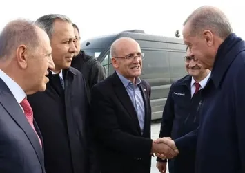 Mehmet Şimşek'ten Sözcü'nün ekonomi üzerinden algı operasyonuna tepki! Kasıtlı ve hayal ürünüdür
