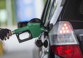 Benzin ve motorinde indirim bekleniyor