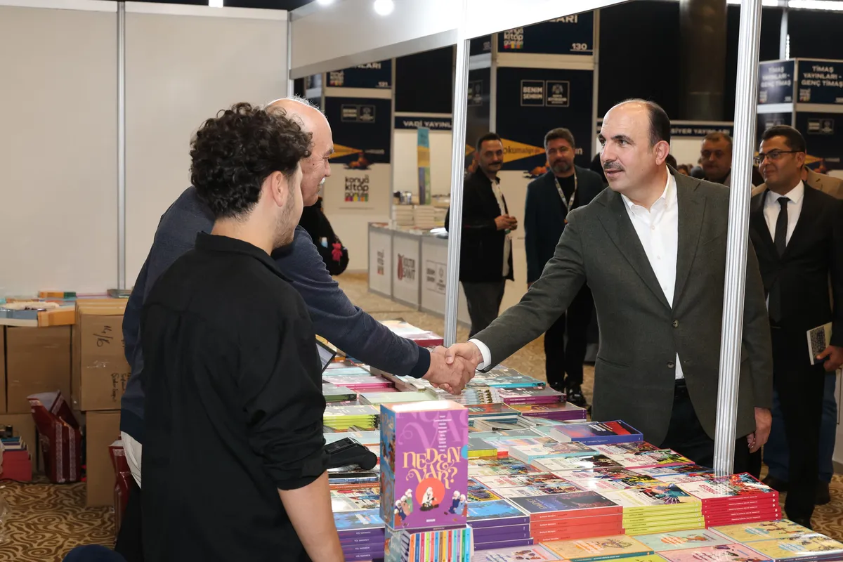 Konya Kitap Günleri başladı! 147 yazar ve 116 yayınevi okurlarla buluşuyor - 1