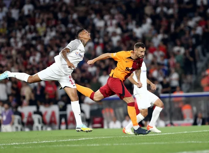 Galatasaray’ın kurtarıcısı Gomis! Ümraniyespor - Galatasaray: 0- 1 MAÇ SONUCU ÖZET