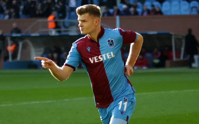 Trabzonspor’da Alexander Sörloth tarihe geçti! Şota’yı yakalamasına 4 gol kaldı