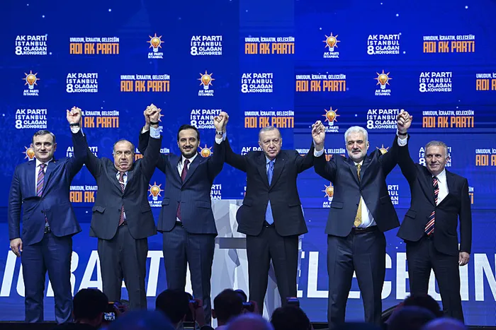 ak-partide-8-buyuk-kongre-hazirligi-baskan-erdogan-mkyk-ve-myksinda-nasil-degisiklik-yapacak-1739103520552.jpg Fotoğraf: AA