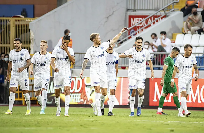 Sezonun ilk galibiyeti! Kasımpaşa 2-0 Giresunspor | Maç sonucu ÖZET - 2