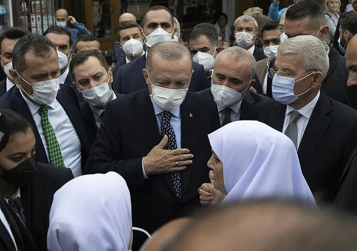 Son dakika: Başkan Erdoğan Bosna Hersek'te: İzzetbegoviç'in kabrini ziyaret etti! Başçarşı Camii'nin açılışını yaptı - 10