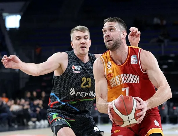 1706361667227.jpeg Galatasaray evinde İzmir temsilcisini devirdi | Galatasaray 90 - 88 Aliağa Petkimspor - 2
