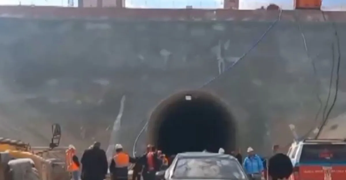 Tünel inşaatı sırasında kaya düştü: 1 ölü