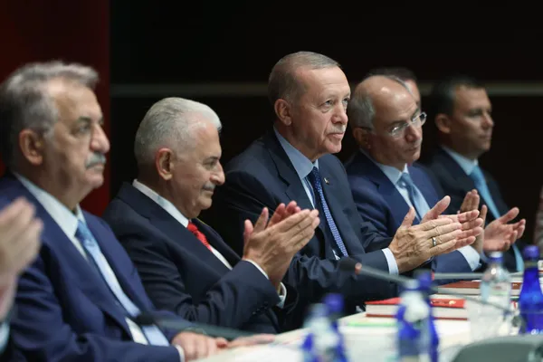 Başkan Erdoğan’dan AK Parti İl Başkanları Toplantısı’nda emeklilere müjde: Gereken adımı atacağız.