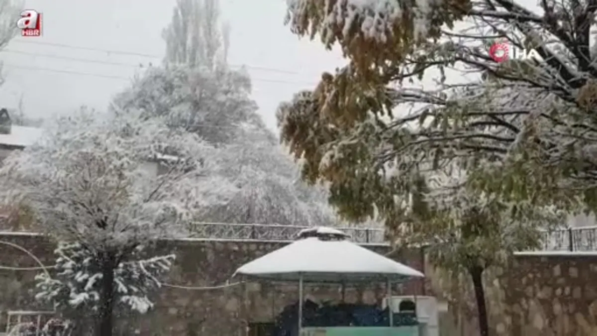 Başkale beyaza büründü