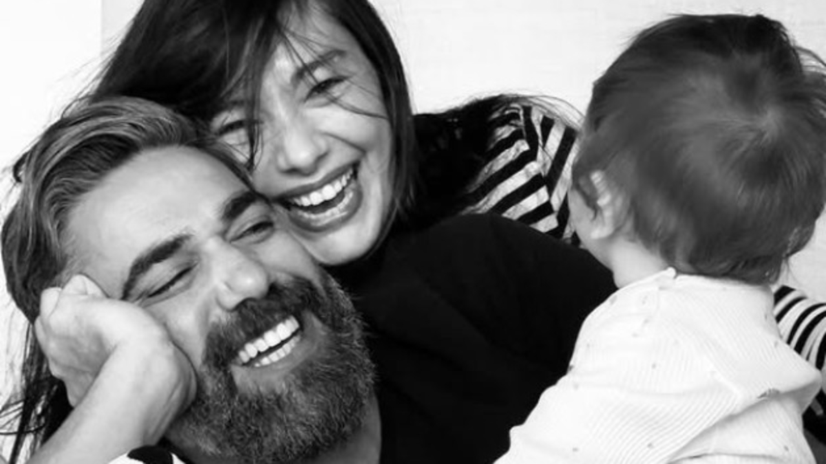 Neslihan Atagül'den Aziz'li kareler: Minik oğlu 1 yaşında
