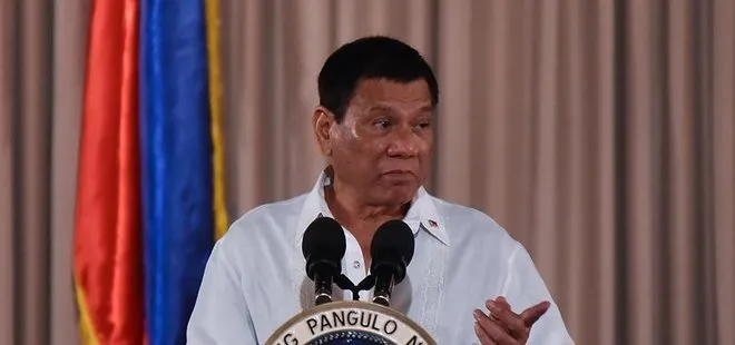 Duterte, sıkıyönetim ilan etti! Rusya’dan silah talep etti