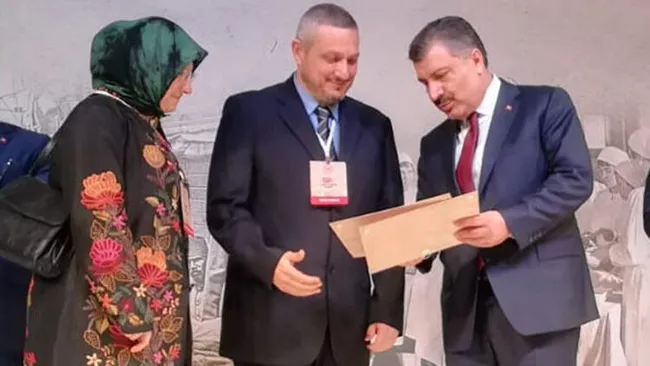 Geçen yıl 'yılın hekimi' seçilen Yavuz Durmuş koronavirüsten hayatını kaybetti - 4