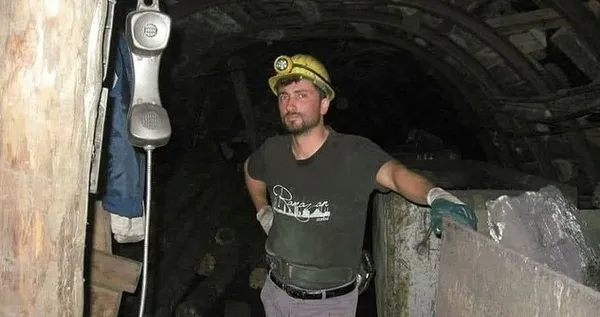 bartindaki-feci-patlamada-can-veren-madencinin-dogacak-cocugunun-adini-baskan-erdogan-verdi-1666094609682.jpg Bartın’daki feci patlamada can veren madencinin doğacak çocuğunun adını Başkan Erdoğan verdi - 2