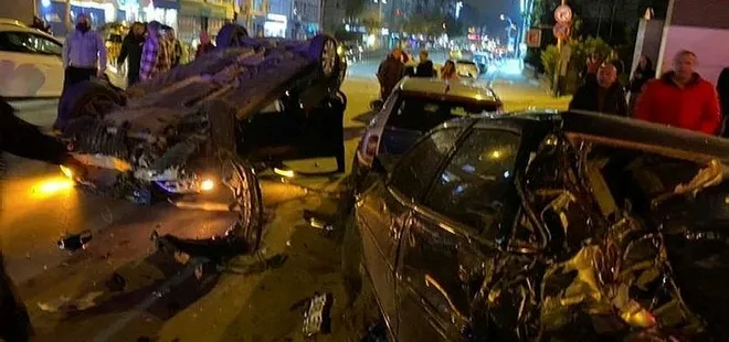 Hız yapan lüks otomobil sürücüsü 4 araca çapıp takla attı