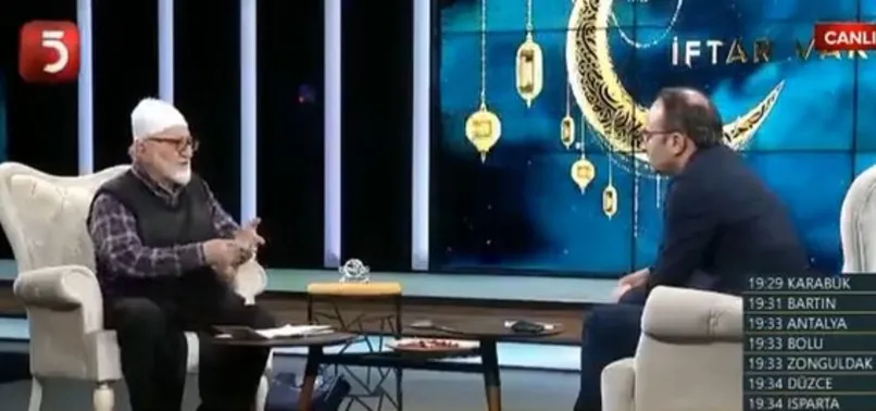 TV 5'te skandallar bitmiyor! FETÖ'cü Hakan Şükür ile yayın yapan Mehmet Ali Kayacı'dan Başkan Erdoğan'a yönelik küstah sözler