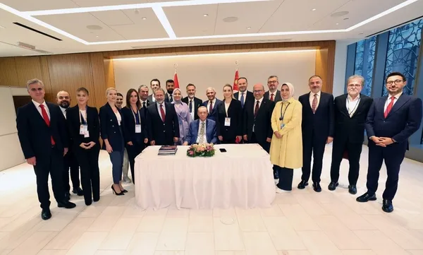 baskan-erdogandan-flas-ekonomi-mesajlari-enflasyon-emekli-maasi-1695320636547.jpg Başkan Erdoğan’dan flaş ekonomi mesajları! Enflasyon, emekli maaşı… - 2