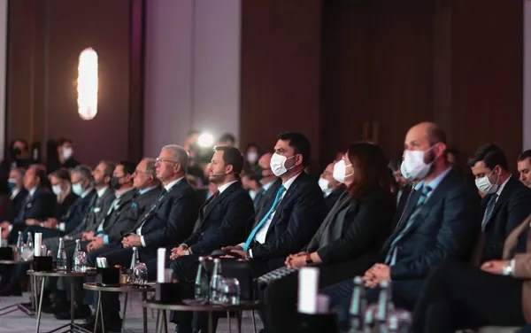 bakan-murat-kurumdan-tum-sektorlere-yesil-kalkinma-projeleri-cagrisi-1639594541213.jpg Bakan Murat Kurum’dan tüm sektörlere “Yeşil Kalkınma” projeleri çağrısı - 6