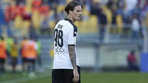 Fatih Terim’in transfer listesindeydi! Galatasaray Dennis Man transferini kaçırıyor