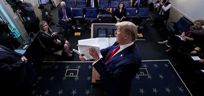 Donald Trump’tan CBS muhabirine sert corona virüs çıkışı: Sesini alçalt!