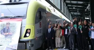 ’İyilik Treni’ Pakistan’a uğurlandı
