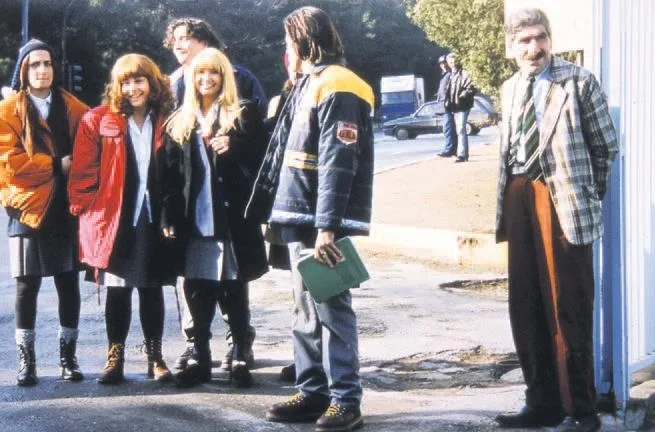 Film setlerinden seyyar satıcılığa! - 1