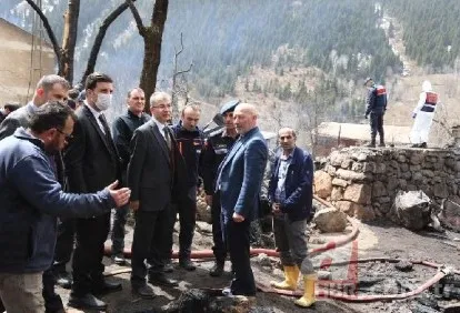 Artvin'de 6 ev küle döndü! 1 ölü, 1 kayıp 16