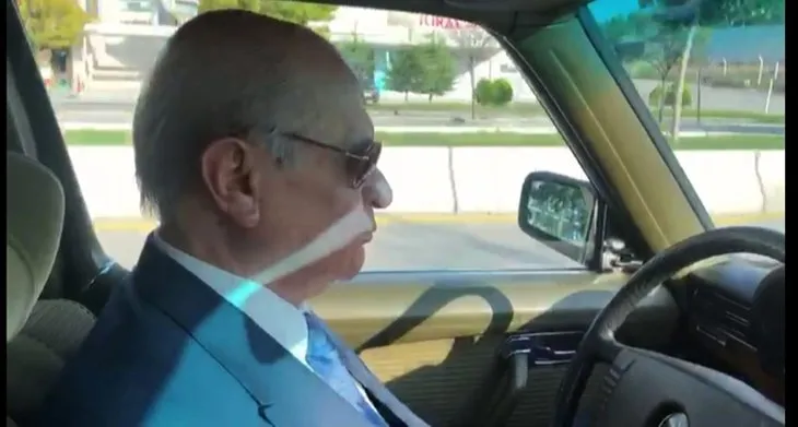 Bahçeli, NeÅet ErtaÅ'ın türküsüyle Ankara'yı gezdi!