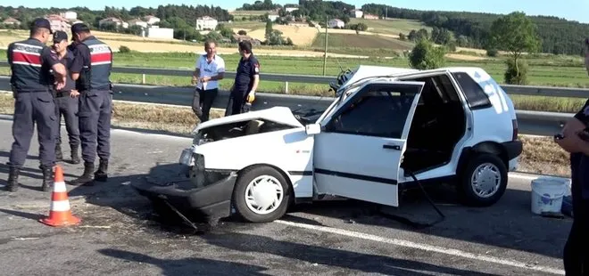 Samsun’da feci kaza! Otomobil park halindeki kamyonete çarptı 1 kişi hayatını kaybetti