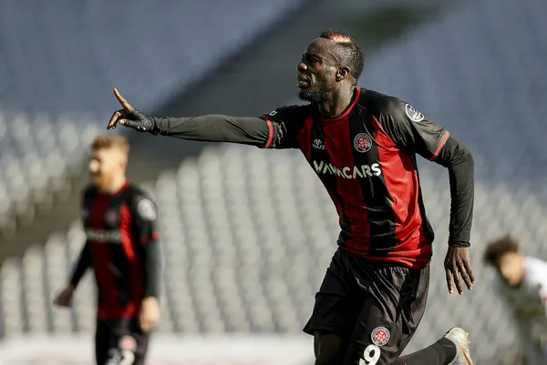 Fatih Karagümrük ve Konyaspor 3-3 berabere kaldı! 6 gol var kazanan yok