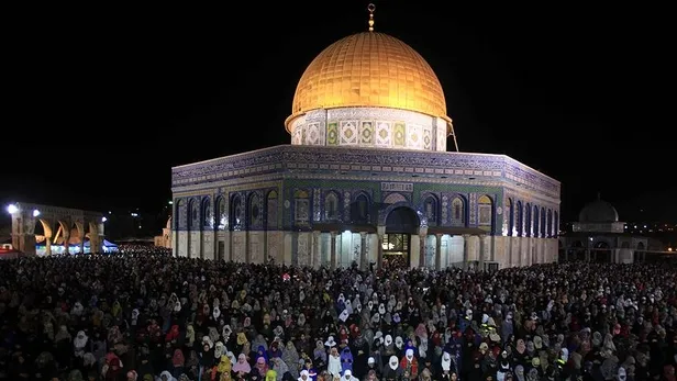 Muallak taşı nedir, nerede, neden önemli? Kudüs Muallak kayası Hacer-i Muallak neyi ifade ediyor? Süleyman Tapınağı, Mescid-i Aksa...