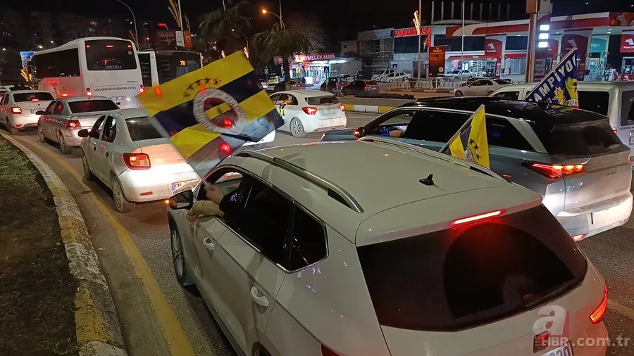 12 yıl sonra mutlu son! Şampiyonluk coşkusu sokaklara taştı: Vatandaşlar süper kupa zaferini kutladı 7