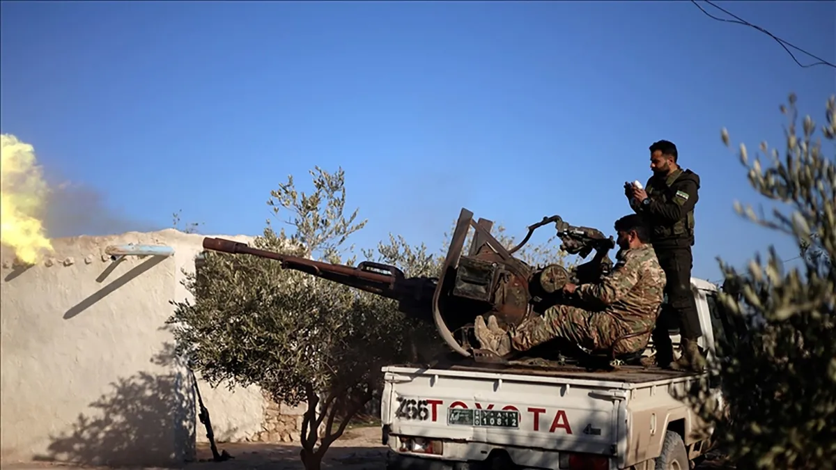 Terör örgütü PKK/YPG'nin Suriye'nin Münbiç ilçesine saldırıları sürüyor