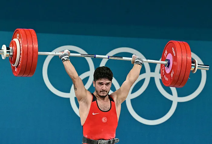 milli-halterci-muhamed-furkan-ozbek-olimpiyat-4uncusu-oldu-1723147579677.jpg Milli halterci Muhamed Furkan Özbek olimpiyat 4'üncüsü oldu - 1
